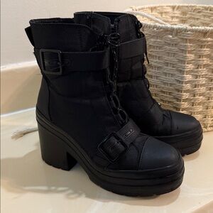 Limelight Black Heeled Boots. Like new with out box